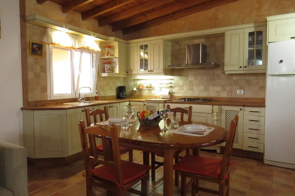 Casa La Lomada Guest House Телде Екстериор снимка
